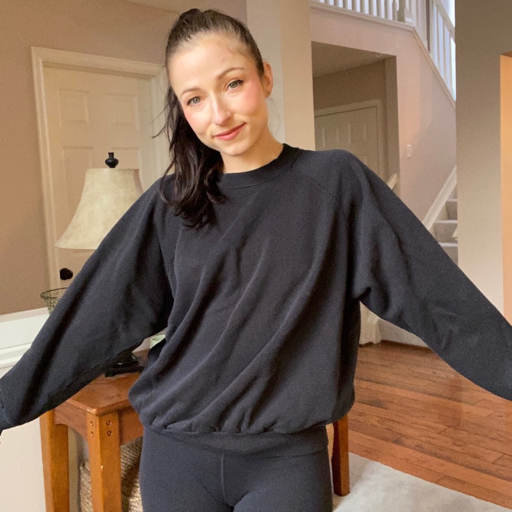 Black Crew Neck Sweatshirt